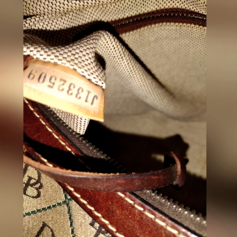 Dooney and Bourke signature monogram shoulder bag, EUC - Picture 5 of 12